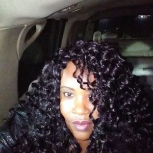 Meet your Posher, Isis